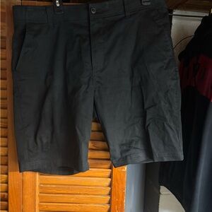 Lee Men’s Extreme Motion Flat Front Short
Size 36 Black